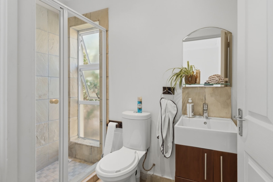 4 Bedroom Property for Sale in Harbour Island Western Cape